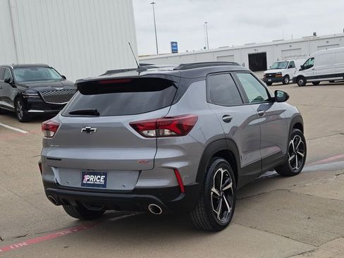 Used 2023 Chevrolet TrailBlazer RS w/ Sun and Liftgate Package image 5