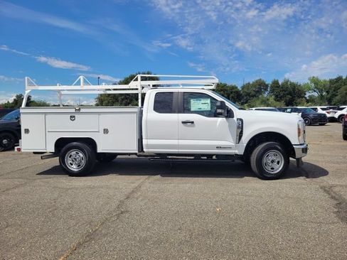 New 2026 Ford F350 XL w/ XL Chrome Package AWD/4WD image 5