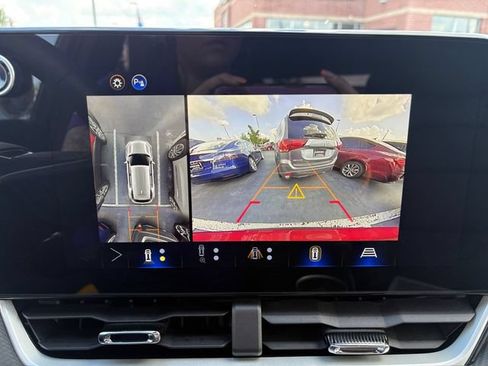 Used 2026 Chevrolet Equinox LT w/ Convenience Package II FWD image 20