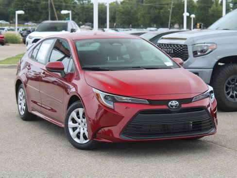 New 2026 Toyota Corolla LE FWD image 4