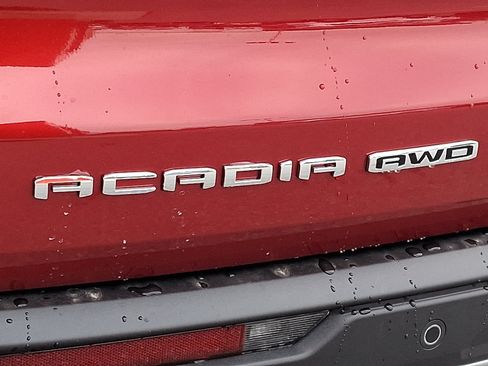 New 2025 GMC Acadia Elevation image 12