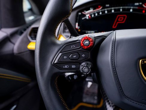Used 2024 Lamborghini Revuelto AWD/4WD image 42