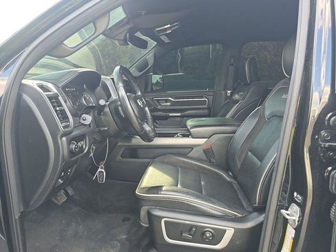 Used 2021 RAM 1500 Laramie AWD/4WD image 12