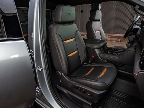 Used 2024 GMC Sierra 2500 AT4 w/ AT4 Premium Plus Package image 31