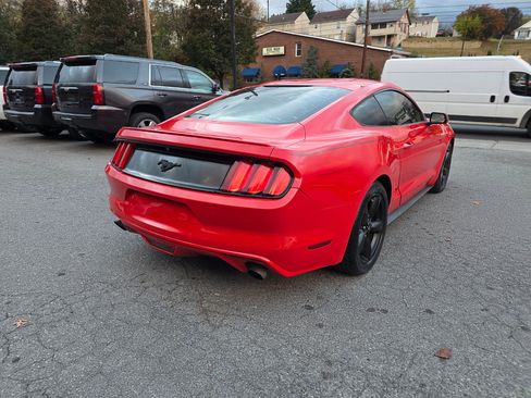 Used 2016 Ford Mustang Coupe image 5