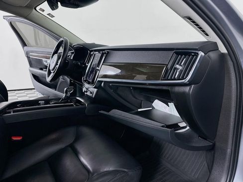 Used 2018 Volvo S90 T6 Momentum w/ Convenience Package image 38