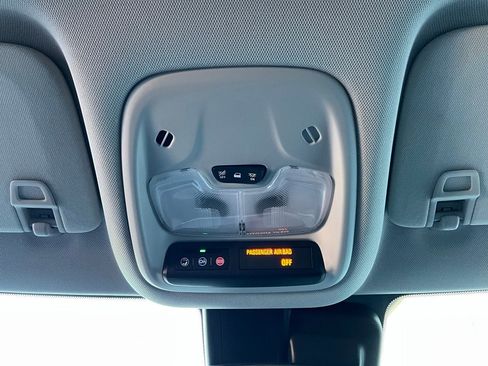 Used 2025 Chevrolet TrailBlazer LT image 15