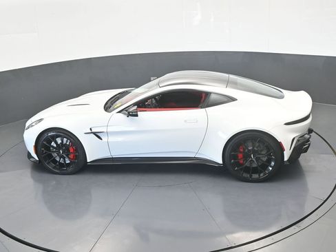 Used 2025 Aston Martin V8 Vantage Coupe image 63