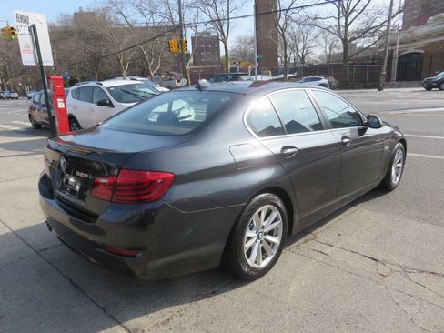 Used 2014 BMW 528i xDrive Sedan image 4