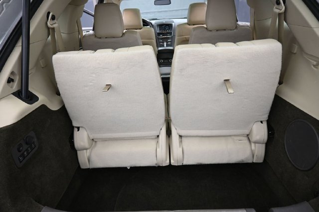 Used 2019 Lincoln MKT AWD image 29
