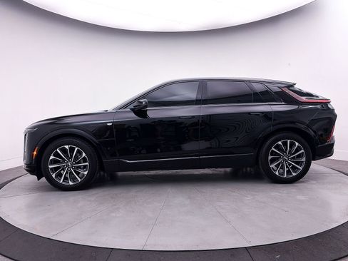 Used 2025 Cadillac Lyriq Sport AWD/4WD image 41