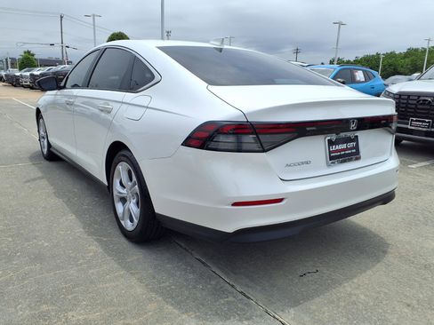 Used 2025 Honda Accord LX image 2