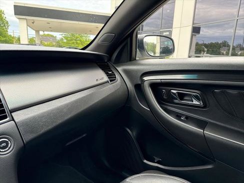 Used 2013 Ford Taurus SHO AWD/4WD image 20