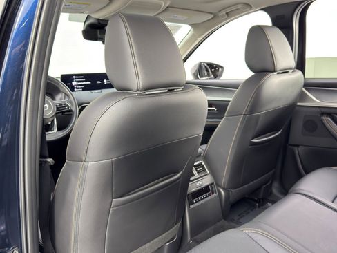 Used 2025 MAZDA CX-90 Plug-In Hybrid w/ Preferred image 35