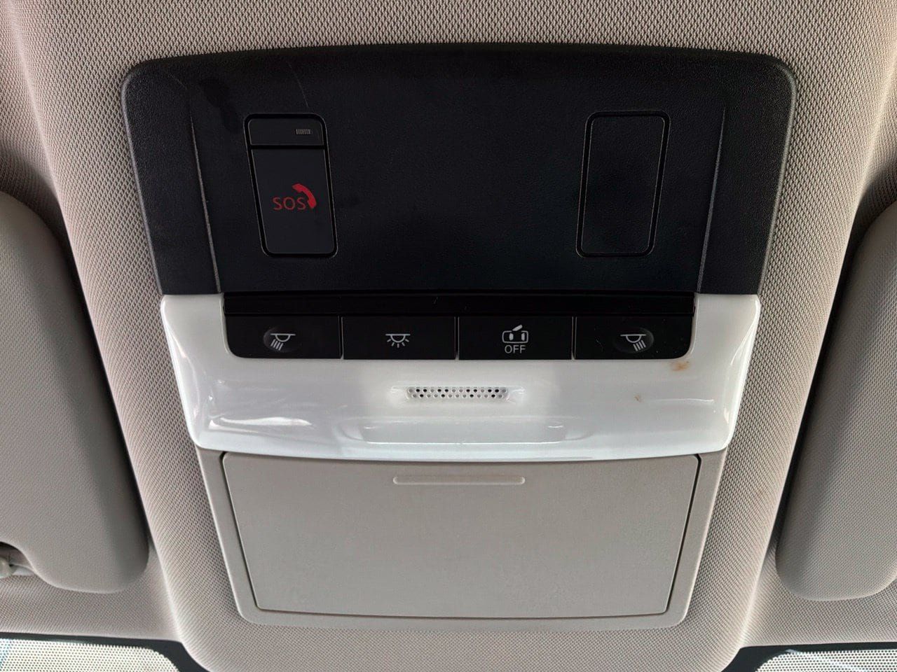 Used 2025 Nissan Rogue SV FWD image 17
