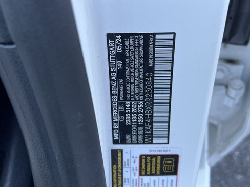 Used 2024 Mercedes-Benz C 300 4MATIC Sedan image 42