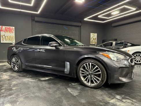 Used 2019 Kia Stinger RWD image 3