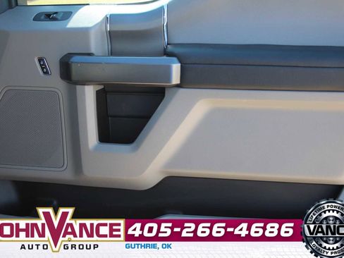 Used 2022 Ford F250 XLT w/ XLT Premium Package image 17