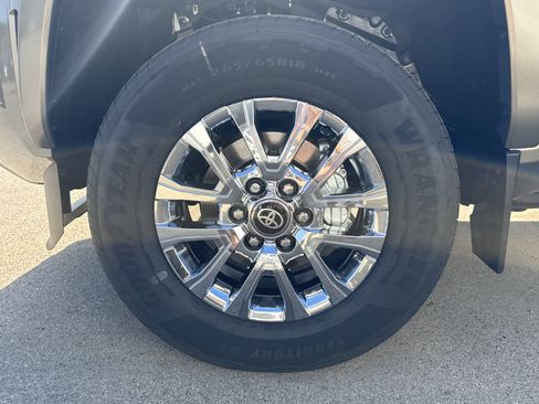 New 2025 Toyota Tacoma Limited AWD/4WD image 42