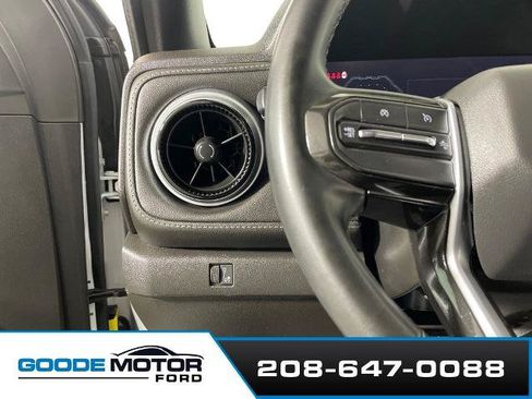 Used 2024 Chevrolet Colorado LT w/ LT Convenience Package II AWD/4WD image 14