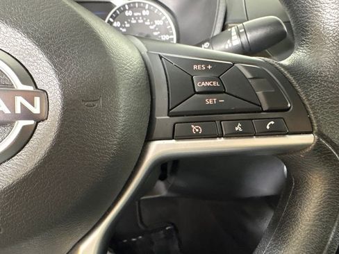 Used 2024 Nissan Altima 2.5 SV FWD image 49