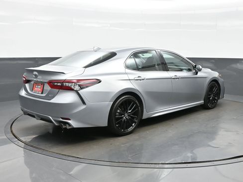 Used 2023 Toyota Camry XSE FWD image 6