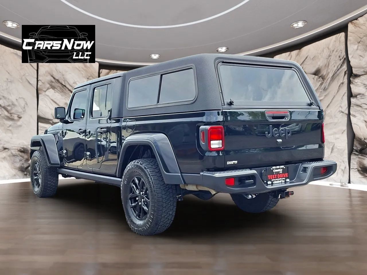 Used 2022 Jeep Gladiator Sport AWD/4WD image 4