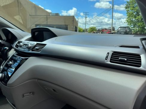 Used 2012 Honda Odyssey EX-L image 27