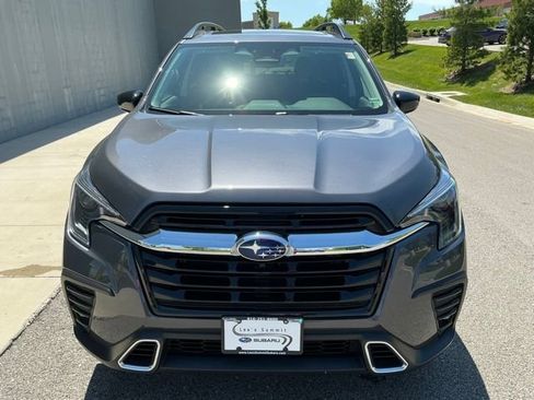 Used 2025 Subaru Ascent Touring w/ Popular Package #1 AWD/4WD image 8