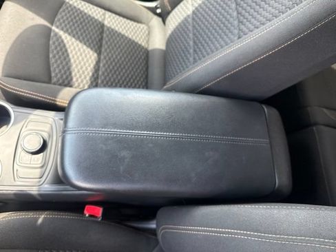 Used 2020 GMC Terrain SLE AWD/4WD image 26