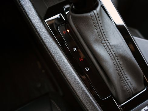 Used 2025 Honda Accord Sport image 29