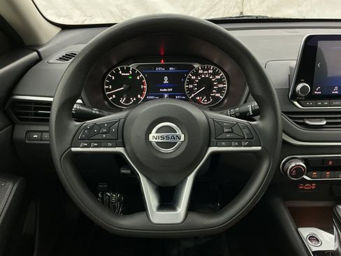 Used 2022 Nissan Altima 2.5 SV FWD image 30