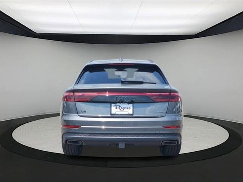 New 2025 Audi Q8 Premium image 6
