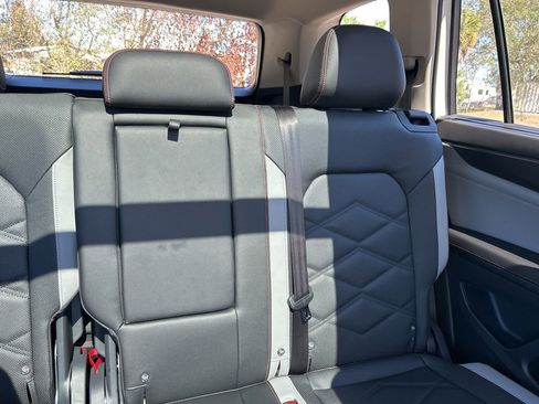 New 2026 Volkswagen Atlas Peak Edition image 14