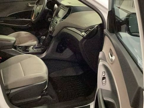 Used 2017 Hyundai Santa Fe Sport AWD/4WD image 18