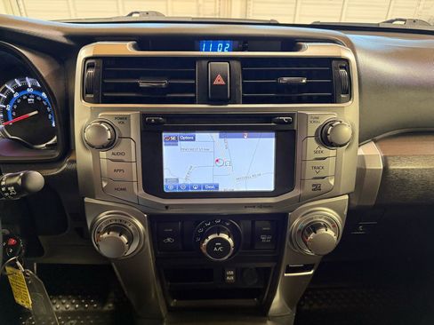 Used 2019 Toyota 4Runner SR5 Premium image 17