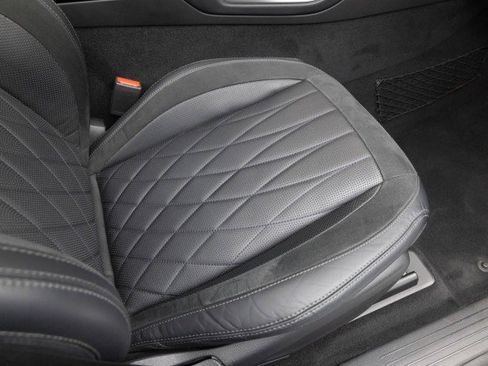 Used 2021 Mercedes-Benz GLS 63 AMG 4MATIC image 32