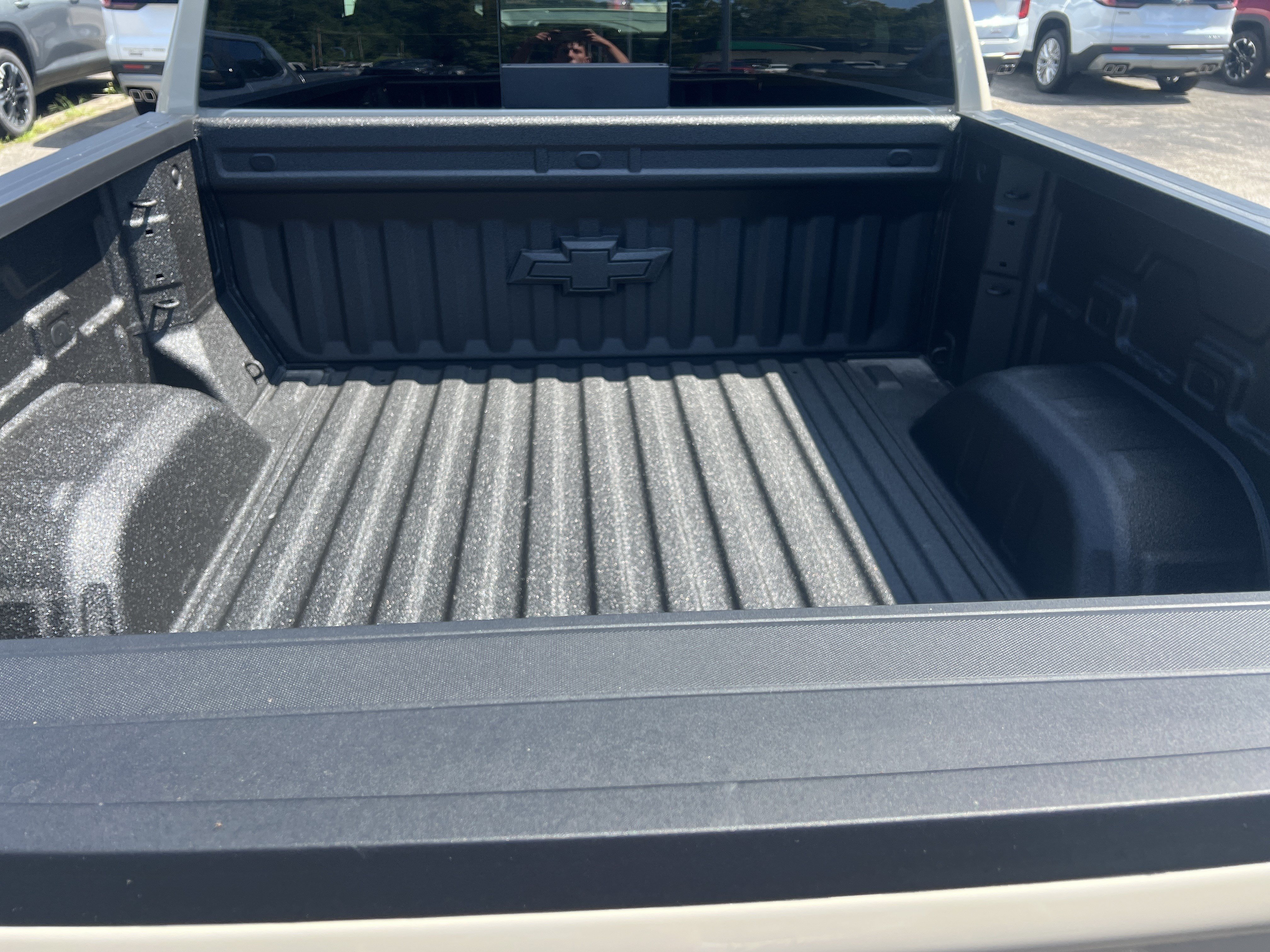 New 2026 Chevrolet Silverado 1500 RST w/ Z71 Off-Road Package AWD/4WD image 17