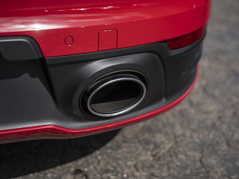 Used 2023 Porsche 911 Carrera 4S image 15