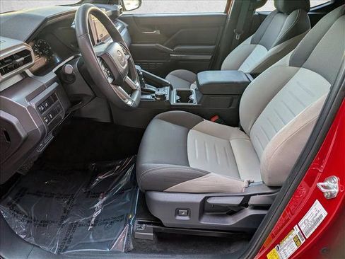 Used 2025 Toyota Tacoma TRD Off-Road image 14