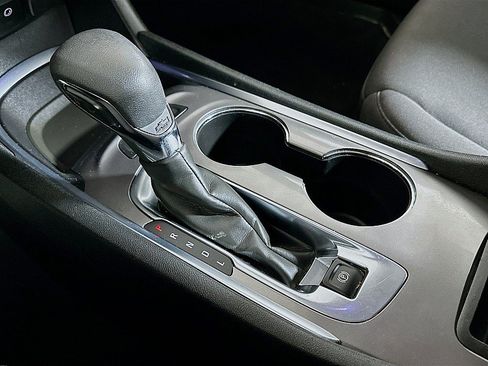 Used 2023 Chevrolet Malibu LT FWD image 17