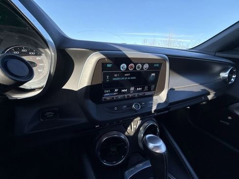 Certified 2018 Chevrolet Camaro LT w/ Technology Package image 19