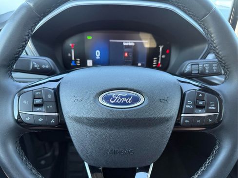 Used 2023 Ford Escape SE FWD image 32