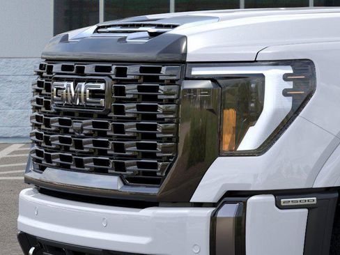 New 2026 GMC Sierra 2500 Denali Ultimate AWD/4WD image 13