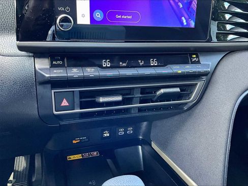 Used 2025 Toyota Camry LE image 26