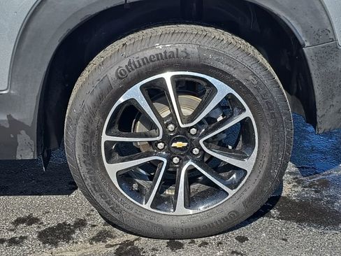 Used 2025 Chevrolet TrailBlazer LT AWD/4WD image 48