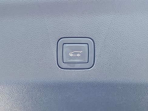 Used 2024 Chevrolet Tahoe RST w/ Luxury Package image 20