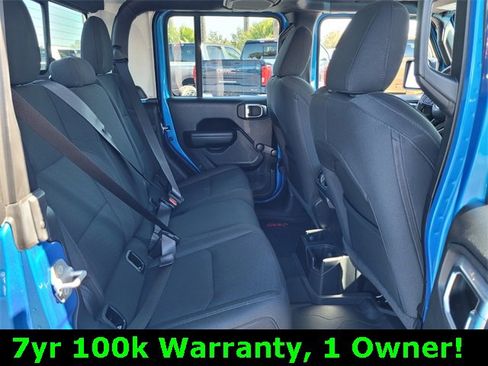 Certified 2022 Jeep Gladiator Sport image 18