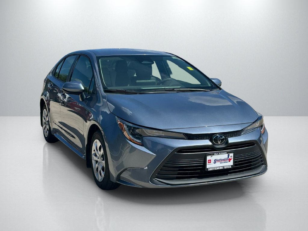 Certified 2024 Toyota Corolla LE FWD image 3