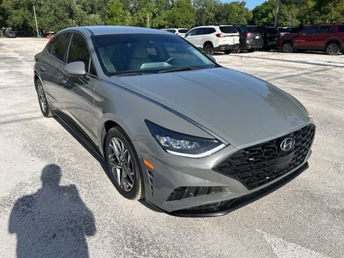 Used 2022 Hyundai Sonata SEL image 1